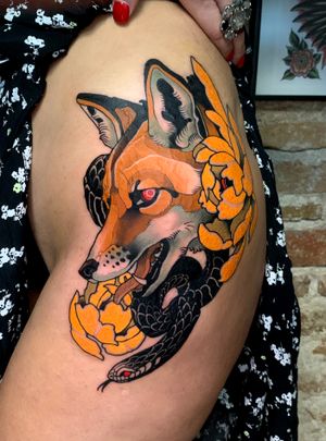 Fox tattoo covering some scars 