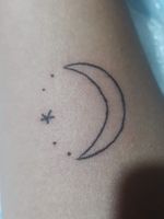 2/2 Photo. d12/m05/2021 (Brazil) 💖 #minimalist #tattoo #brasil #moon #fasesdalua #minguante #crescente #star
