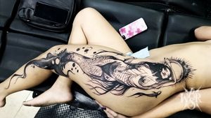 Tatuaje de sirena. ✍🏻...By: Rommel Tena ♠️#tattoowars #tattoosbcs #tattooink #tattooart #skinart