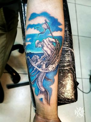 Tatuaje de sirena con marinero. ✍🏻 . . . By: Rommel Tena ♠️ #tattoowars #tattoosbcs #tattooink #tattooart #skinart 