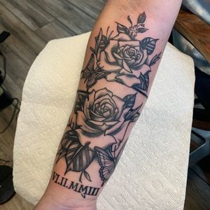 Rose armband for her first tattoo. I love doing floral tattoos. Send me a message for pricing and booking. 