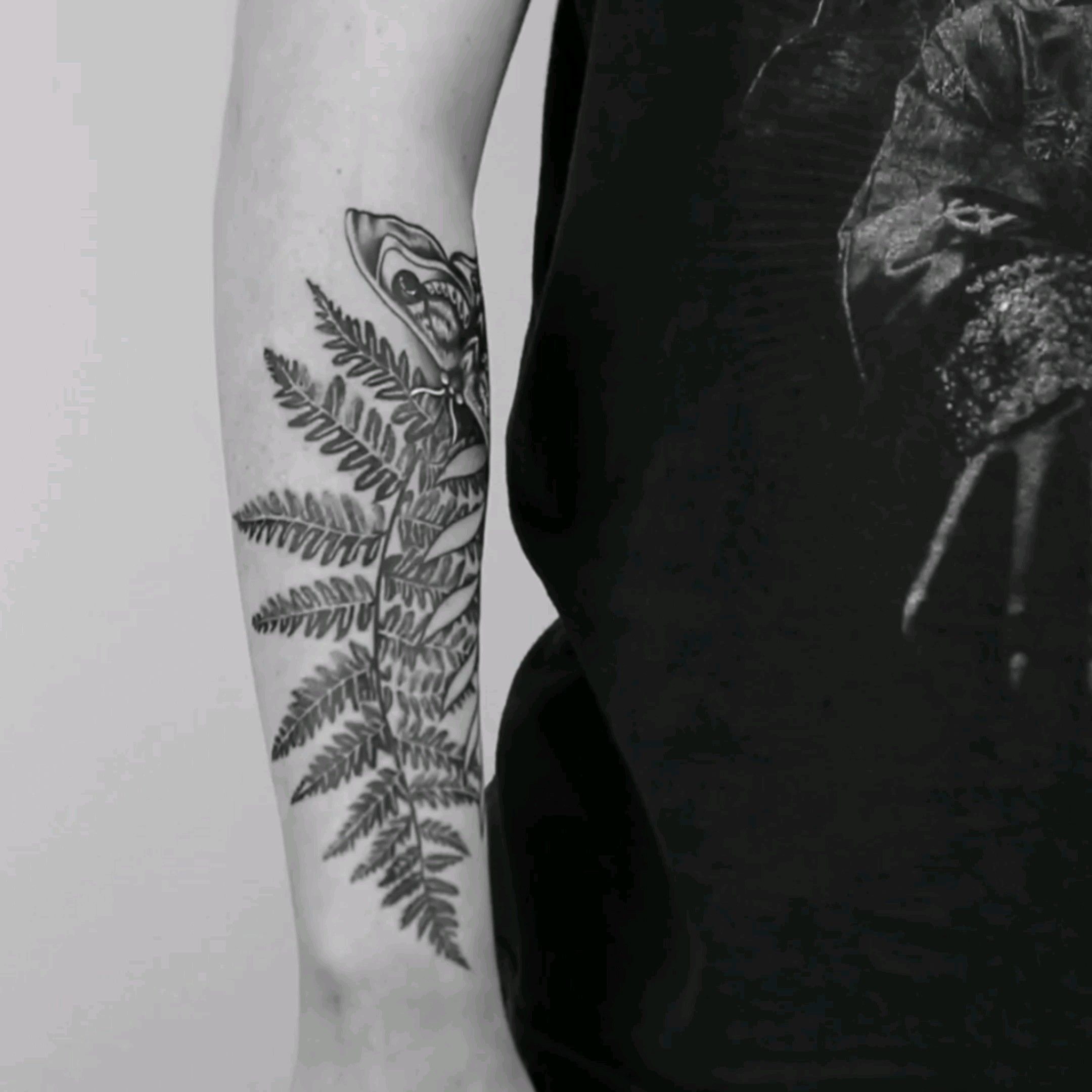 The Last of Us 2 Tattoo  Tattoos, Fern tattoo, Tattoo project