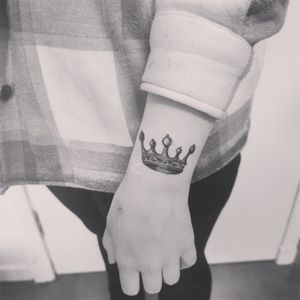 Little Crown ❤️🌹 #tattoo 