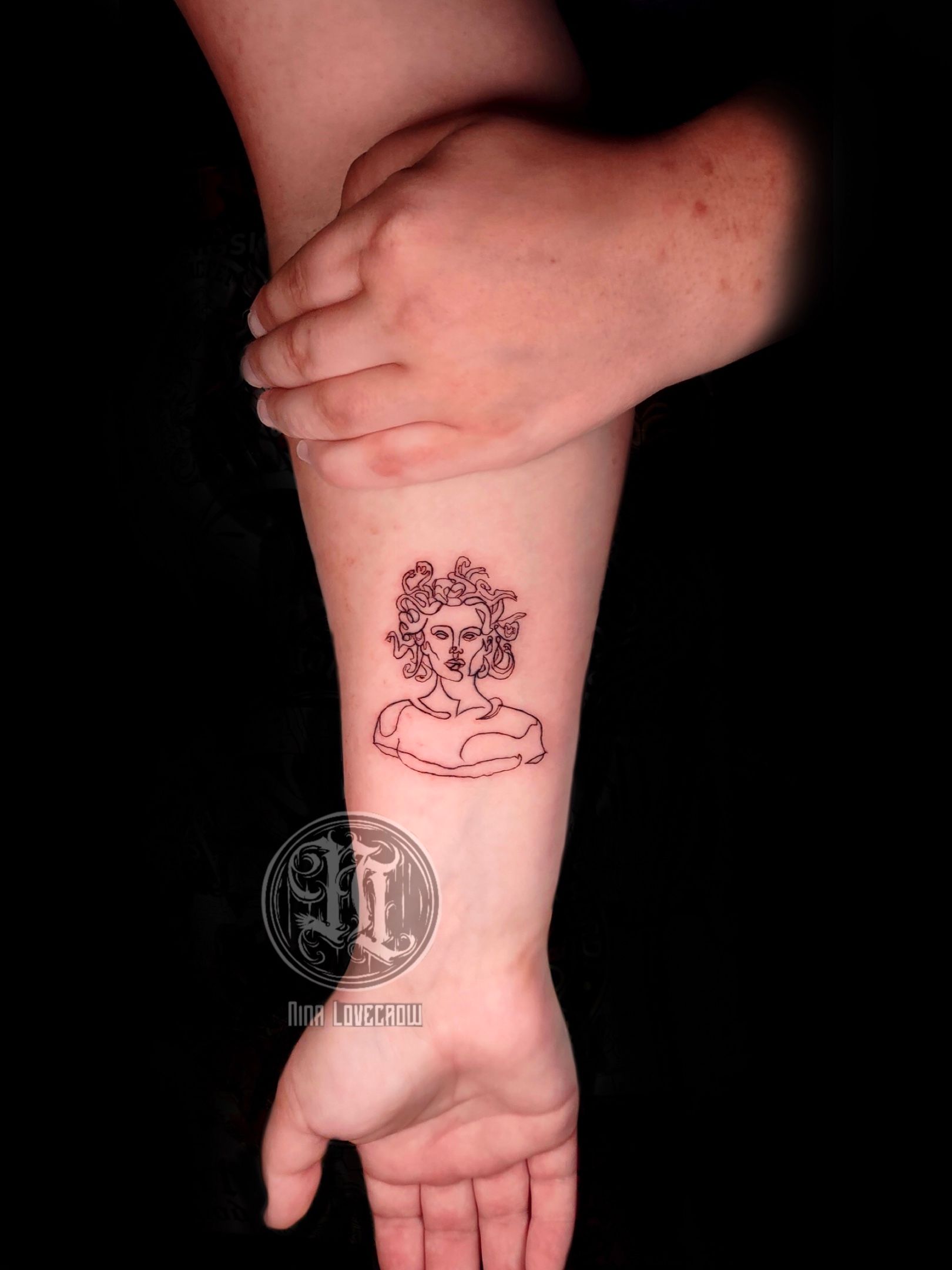 40 Medusa Hand Tattoo Designs with Meaning | Art and Design