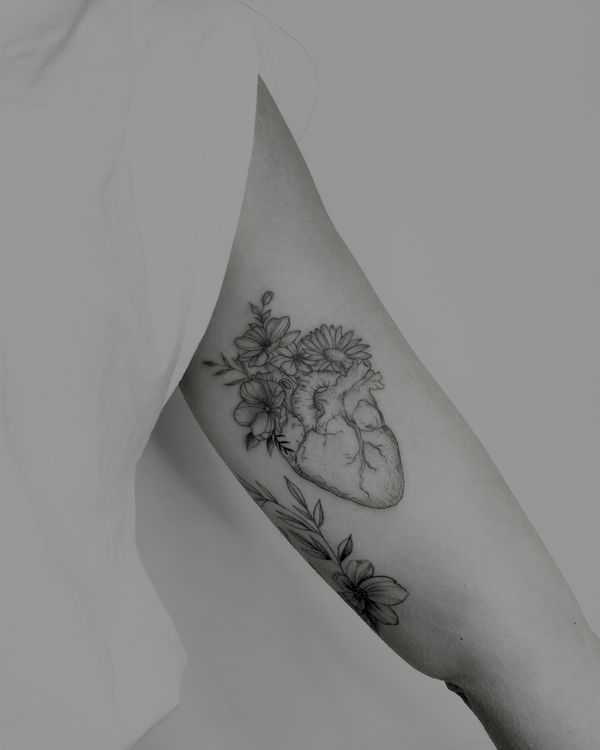 Tattoo from Flowlines_tattoo