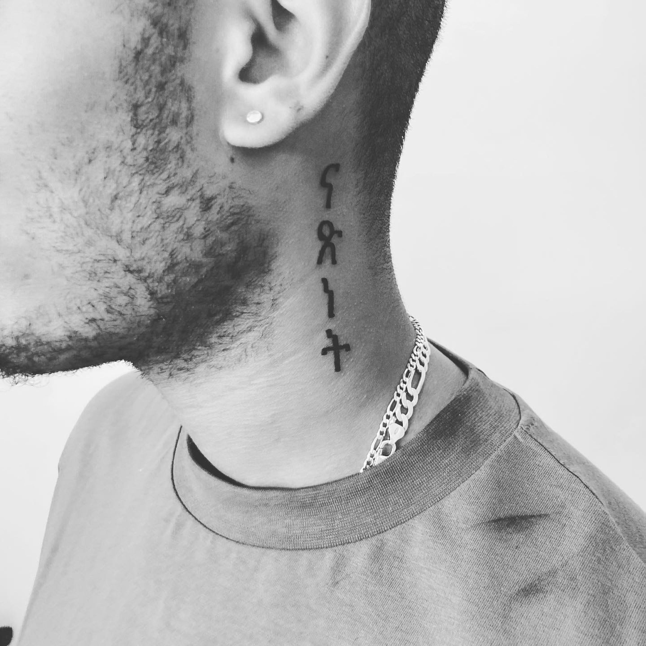 tattoo arrows in the neck wwwnathanieltattooscom wwwr  Flickr
