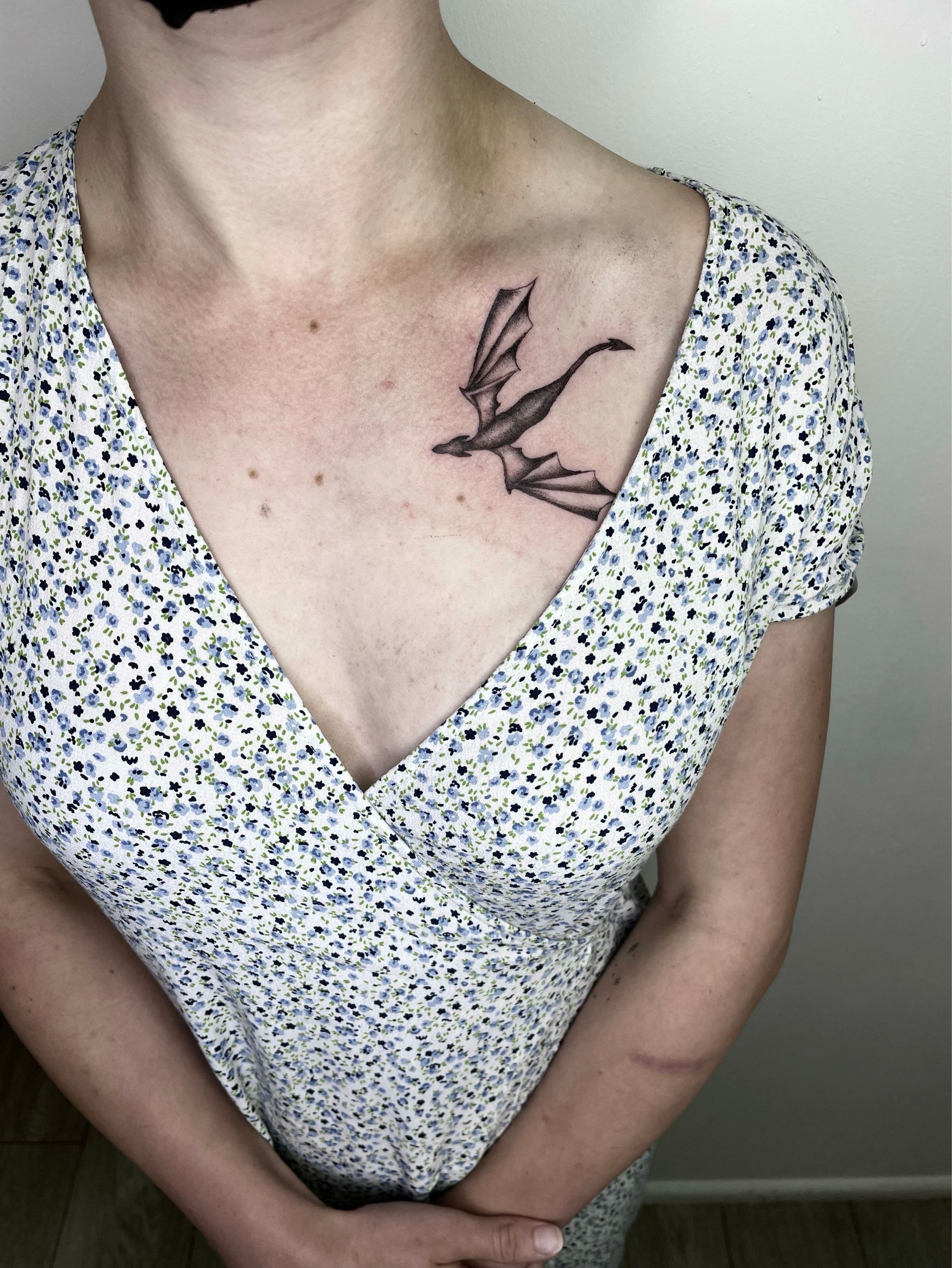 Collarbone Tattoo Women | Collar bone tattoo, Small chest tattoos, Small  shoulder tattoos