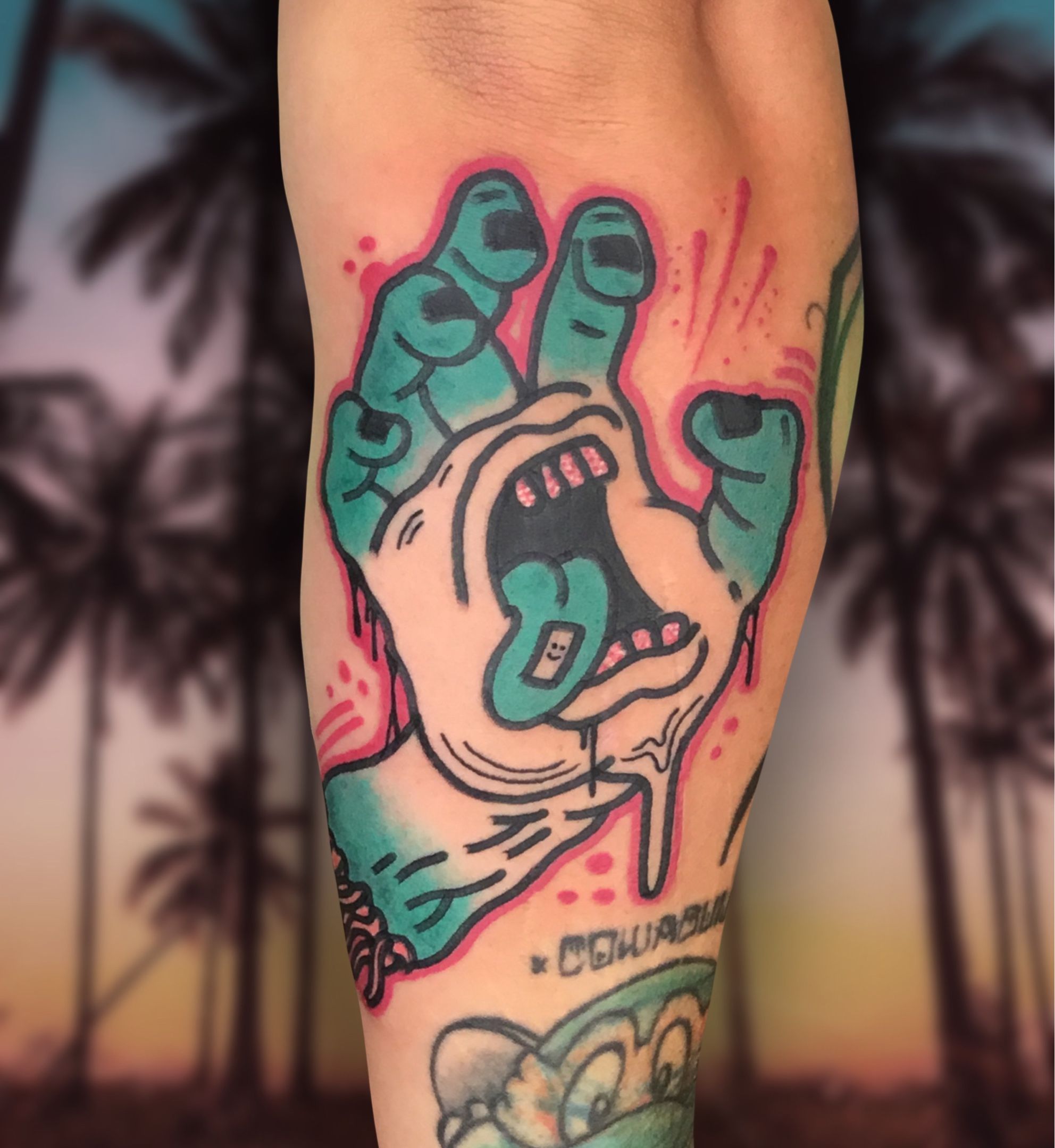 fyeahhandtattoos Jodi Lyford Chimera Tattoo Santa Cruz  Finger tattoos  Hand tattoos Hand symbols