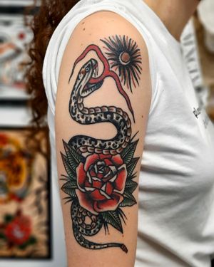 Snake#tattoo #tattoodo #traditionaltattoo #snaketattoo