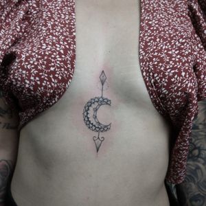 Mandala Moon Tattoo IG: Andryidk 