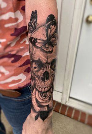 Whipshade skull, rose, and butterflies