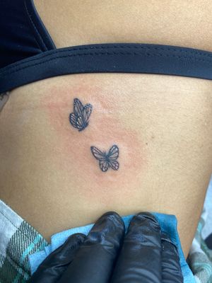 Tiny butterflies #tinytattoo #fineline #butterflytattoo
