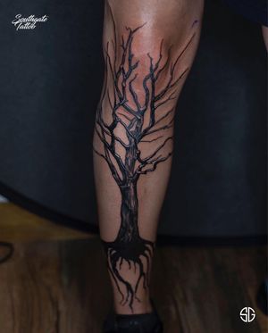 • Roots • custom shin/knee project you our resident @roudolf.dimov.tattoos Bookings/info: 👉🏻@southgatetattoo •••#treetattoo #rootstattoo #southgatetattoo #sgtattoo #sg #customtattoo #londontattoo #tattoostudio #kneetattoo #shintattoo #southgatetattoo #londontattoostudio #northlondontattoo #northlondon #london 