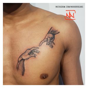 Tattoo inspirada no quadro “A Criação de Adão” de Michelângelo • agenda aberta | SP • orçamentos via whats (11)99344-0291 Fortaleça o artista independente da sua cidade ✊✨