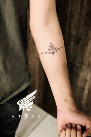 #line_tattoo