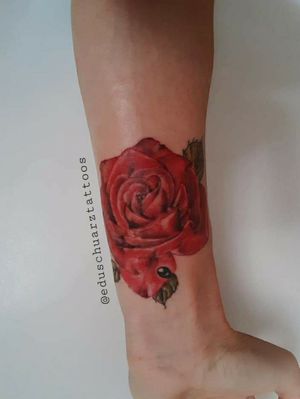 Rose#tattoo #tatuagem #tattooart #tattooed #tattoostyle #tattoobrasil #tattooworkers #estattoos #eduschuarztattoos #tattoolife #samurai #tatuadorcantagalo#tatuadorturvo #tatuadorpinhao#tatuadorprudentopolis#tattooidea #tattooist #semfiltro #tatuagemcolorido #tatuados#guarapuava_pr #realistictattoo #tatuadorguarapuava #estudiotatuagemguarapuava