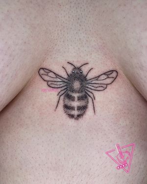 Hand-Poked Bumblebee Tattoo by Pokeyhontas @ KTREW Tattoo - Birmingham UK #handpoketattoo #bee #sternum #tattoos #birminghamuk #stickandpoke #stickandpoketattoo #sternumtattoo