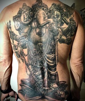 Ganesh backpiece #blackandgrey #backtattoo #fullbackpiece #ganeshtattoo #blackandgreyrealism #realismtattoo 
