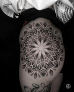 Hip mandala project done in one session by our resident @o.s.c.r.tttst for our friend @ajmoloneytattoo ❤️ For similar projects contact us: 👉🏻@southgatetattoo • • • #mandalatattoo #southgatetattoo #sgtattoo #mandalaart #mandalaproject #mandala #londontattoo #londontattooartist #londontattoostudio #northlondontattoo #southgate #enfield #tattoo #ink #tattoos #london #blackwork 