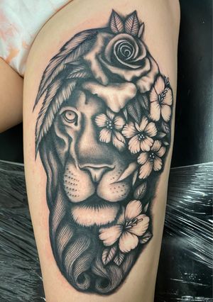 Lion and flowers 