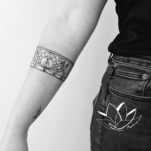 Mandala armband woth symbols