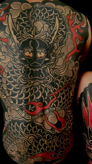 GET A BODYSUIT...#feathercloudfamily#singaporetattoo#bodysuits#feathercloudtattoo#japanesetattoo feathercloudgallery.com