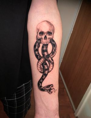 #darkmarktattoo #darkmark #deatheater #deatheatertattoo Dark mark tattoo IG: christinachoi_sdt