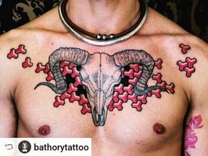 #tattoed #tattooaddict #tattooartist #tattoo #blackandgrey #greywash #custom #customdesign #customtattoo #geometrictattoo #geometric #dotwork #dotworktattoo 