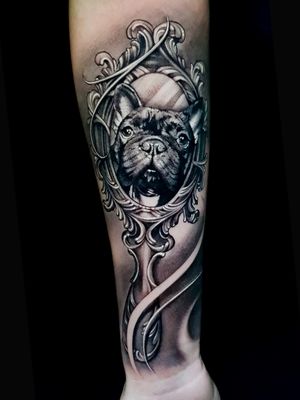 Custom pug portrait ————————————————————
#dariotattooarte #dariotattoo #petportrait #pug #lovepugs  #bng #sydney  #graywash  #skull #fkirons #skinartist #blackandgrey #details #tattooist  #inkedmag #tattoosydney #totaltattoo #bnginksociety #inked #inksav #tattoorealistic #photorealism #tattoogirl #womantattoo #dog