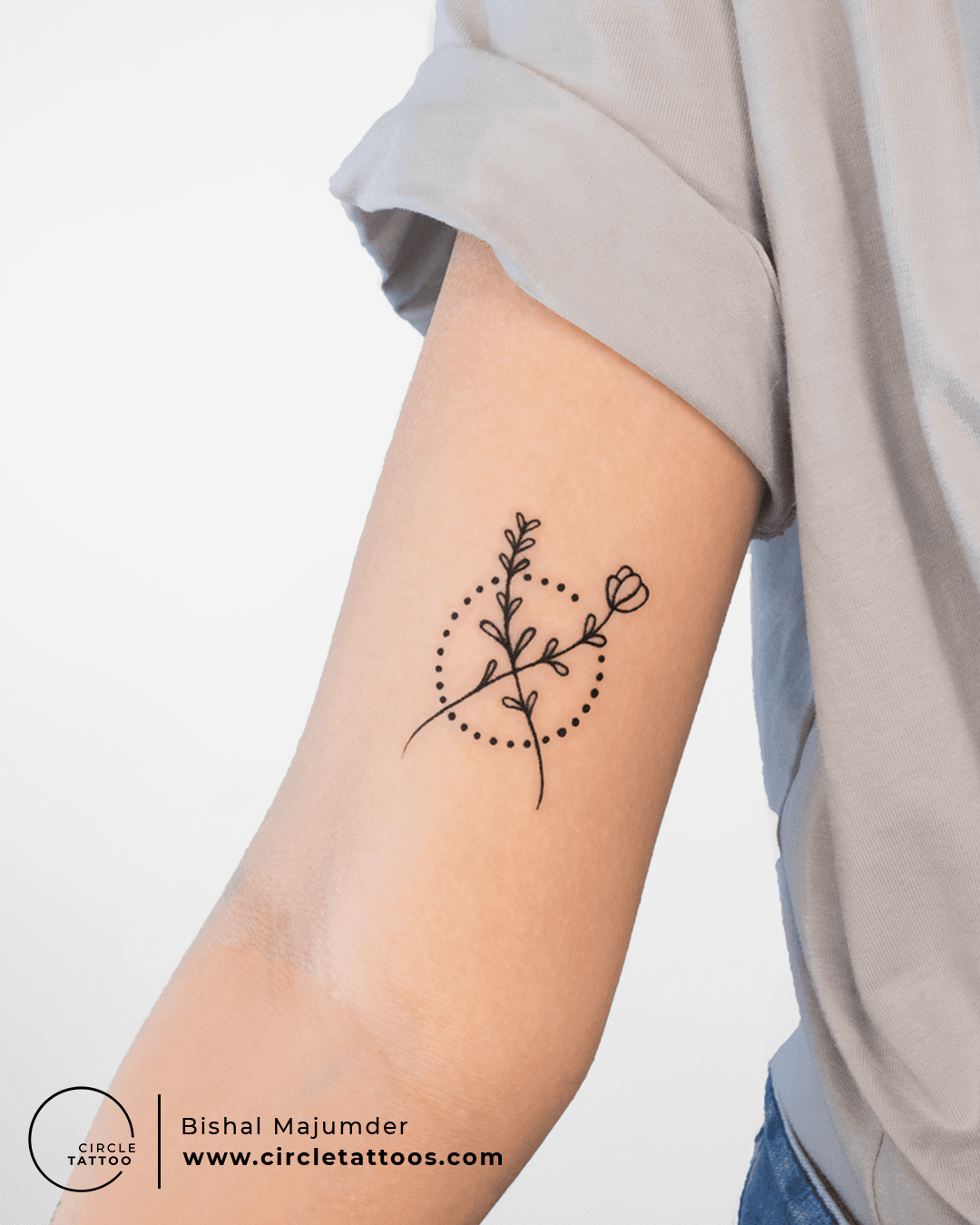 enso tattoo minimal  Circle tattoo Circle tattoos Forearm band tattoos