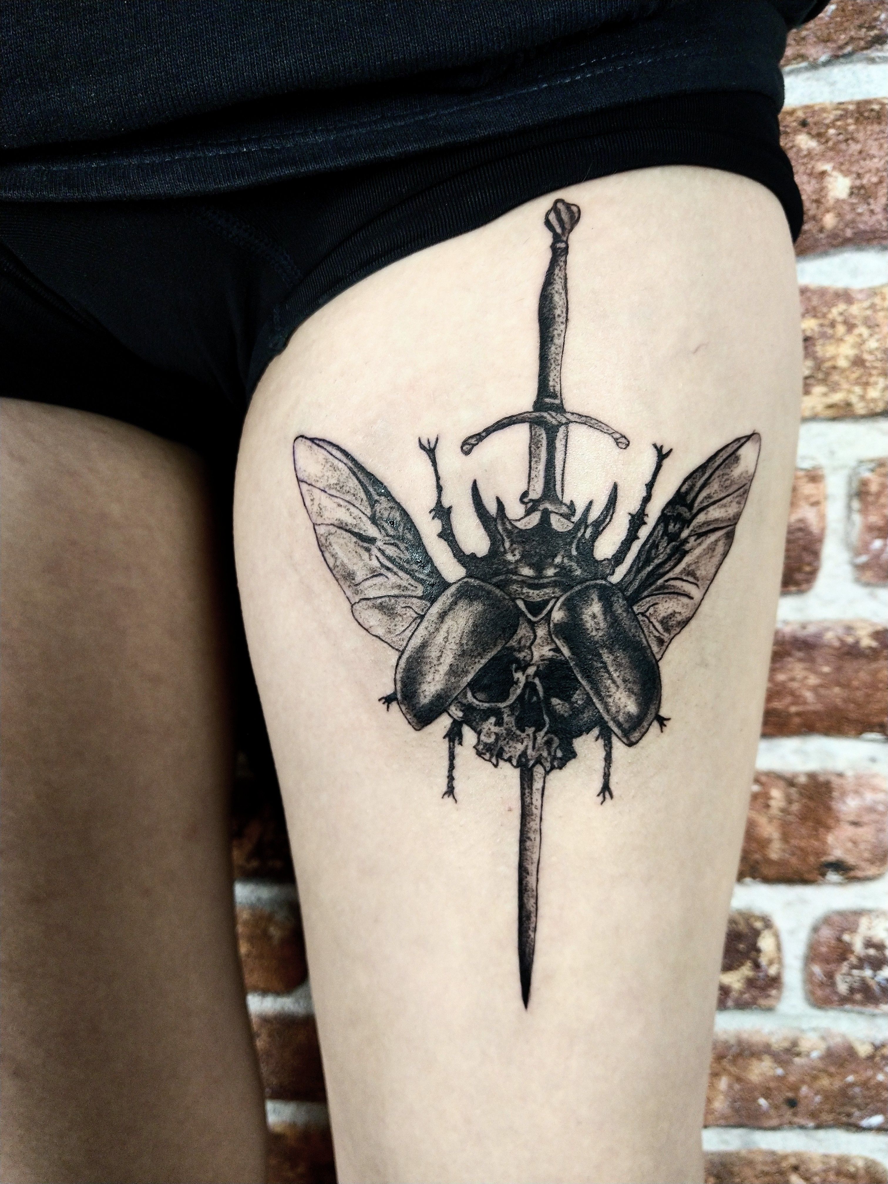 Beetle knee pit tattoo, had so much fun doing this one! @karrigan.ink ... |  TikTok
