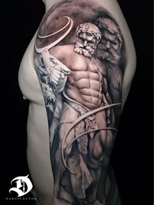 Custom Hercules statue __________________________ #dariotattoorte #greektattoo #bng #sydney #graywash #tattoosformen #greek #hercules #greekstatue #herculesstatue #statue #realism #tattoo #blackandgrey #details #sydney #tattoosydney #inked #tattoorealistic
