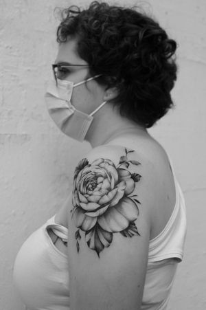 #kwadron #kwadronneedles #tattoo #tattoos #blackandgreytattoo #bngtattoo #3rl #tttism #floraltattoo #floraltattoos #peonytattoo #flowertattoo #blackwork #zürich #basel #luzern #chur #bern #frauenfeld #schaffhausen #bülach