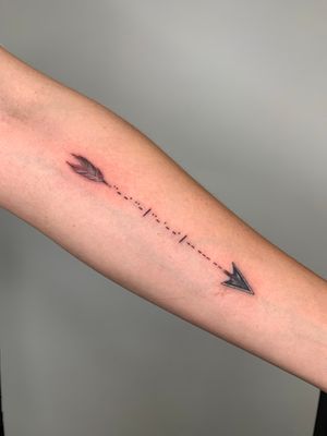 Morse code tattoo, arrow tattoi