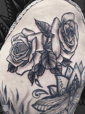 Rose Thigh Tattoo