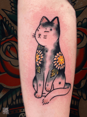 Peony Monmon Cat Tattoo