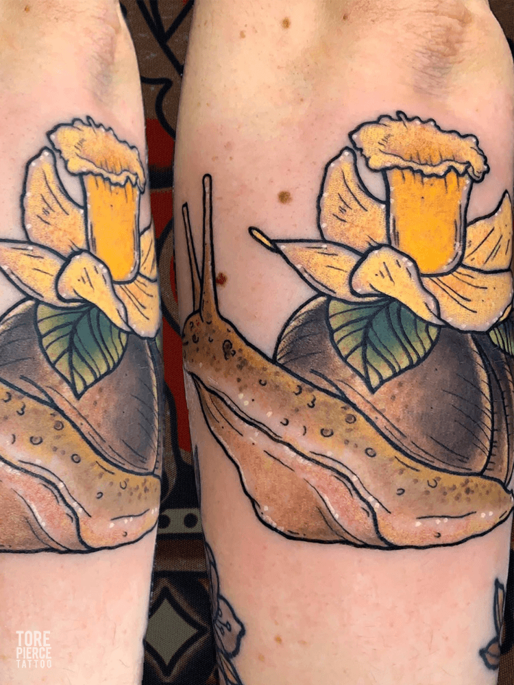 narcissus flower tattoo leg｜TikTok Search