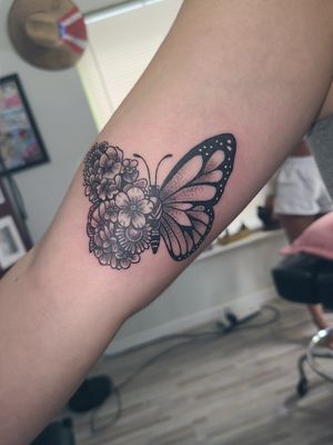 Half butterfly and flowers 