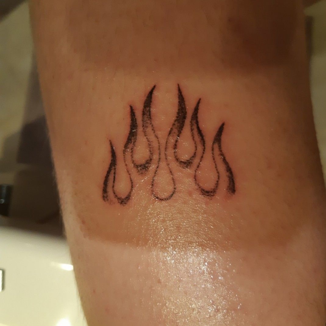 My gf is a tattoo apprentice and she did her 1st tattoo on me :  r/slaythespire
