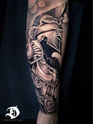 Roman warrior Done by @Dariotattooarte ________________________________ #dariotattoorte #warriortattoo #bng #sydney #graywash #tattoosformen #forearmtattoo #romantattoo #warrior #guerrero #realism #tattoo #blackandgrey #details #sydney #tattoosydney #inked #tattoorealistic