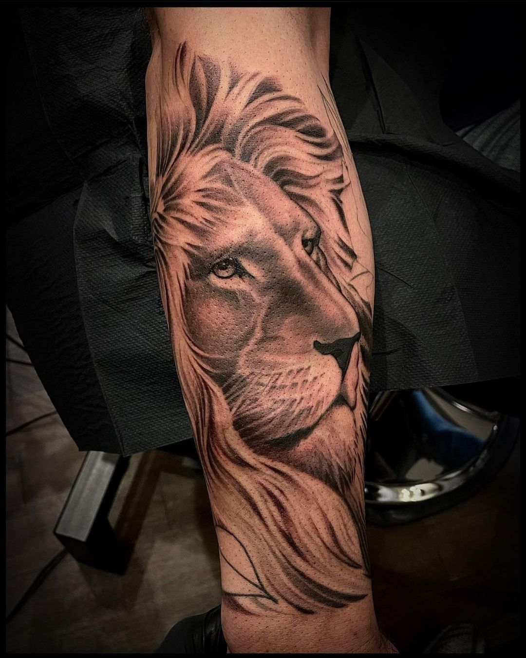 Majestic Lion Realistic Portrait Tattoo Sticker