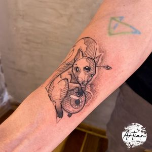 Éste tatuaje salió de una serie de diseños flash sobre animales (algo creepy) también deslizándo pueden ver la ilustración en digital, como saben, me encanta dibujar mis diseños. ,✨❤️