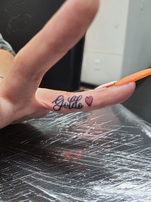 Tiny tattoo finger tat
