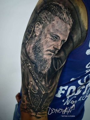 RAGNAR LODBROK ⚔#vikingos #tatuajevikingos #tunja