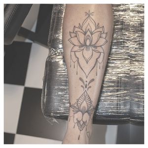 Ornamental sleeve