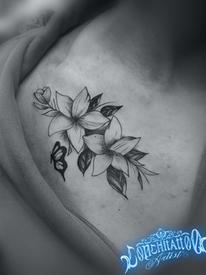 Tattoo líneas flores