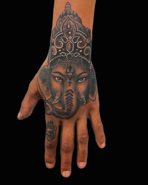 Ganesh tattoo by Roxy 