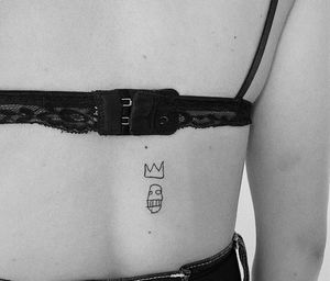 #basquiatart #basquiat #art #tattoo #tattooart #sugarrayrobinson #neoexpresionism #blackwork #ink #inked  #linework #lines #abstractlines #stattoo #smalltattoo #minimal #minimaltattoo #boldlines #blackboldsociety #blxckink #oldlines #tattoosandflash #darkartists #topclasstattooing #inked #inkedgirls 