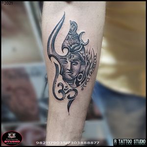 #trishultattoo🔱#shivshankar #lordshiva❤ #ShivShambhotattoo #shivatemple #lordshivatemple #mahadev #trishultattoos #lordshiva❤ #rtattoo_studio #thirdeyeShivatattoo #tattoostyle #mahakal🙏 #kedarnath #trishul 
