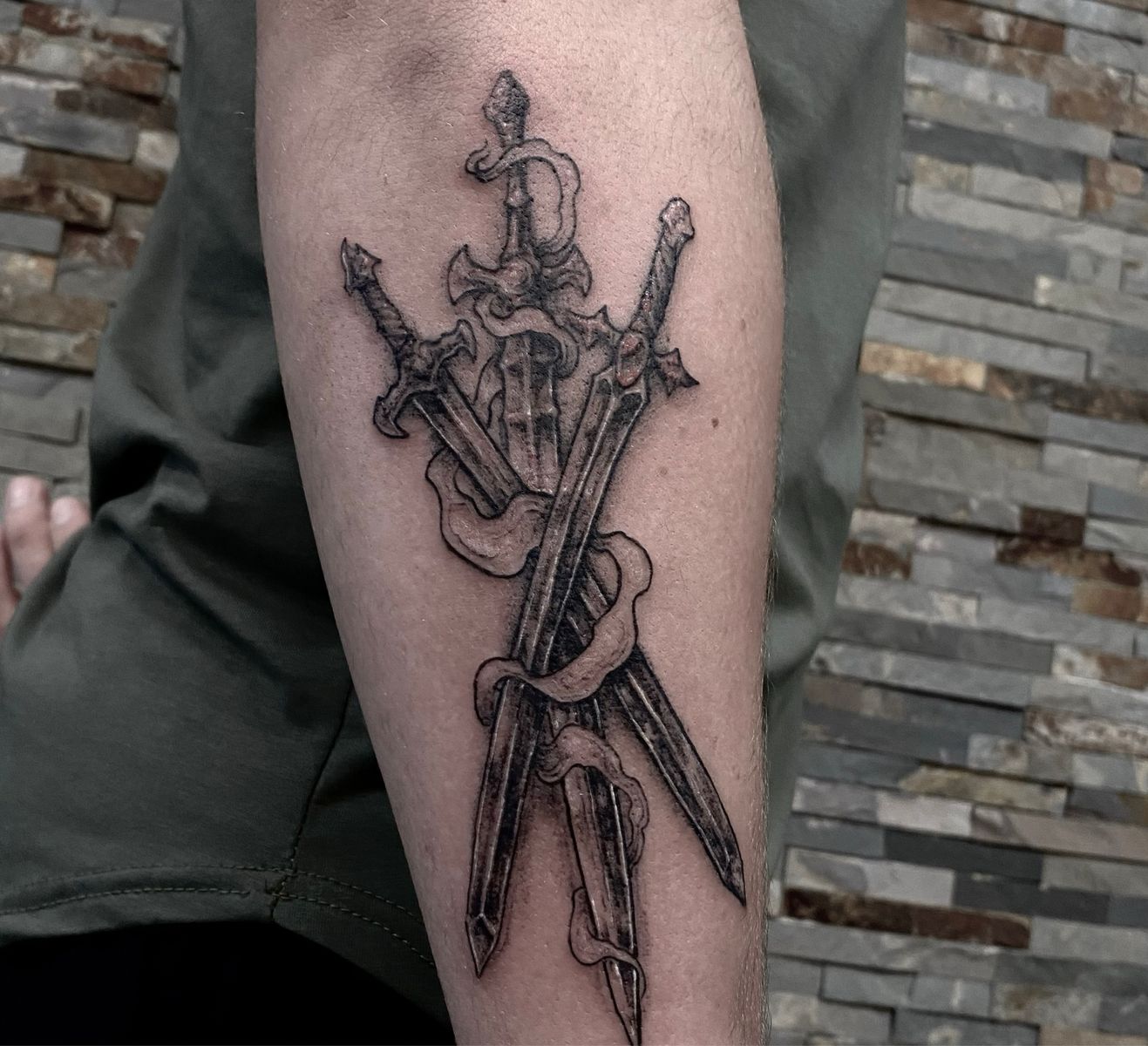 Tattoo uploaded by Cédric P. tattoo • ◾️Swords◾️ . Freehand project . # tattoo #freehand #freehandtattoo #sword #swordtattoo • Tattoodo